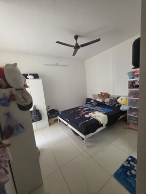 Team Area in 1 BHK Apartment at Raunak Heights, Ghodbunder Road – for Rent