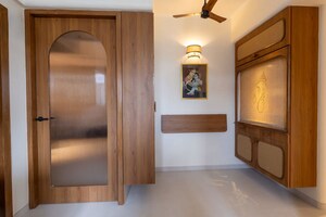 Room in 2 BHK Apartment at Om Sai Chembur Nandadeep CHS, Chembur – for Rent