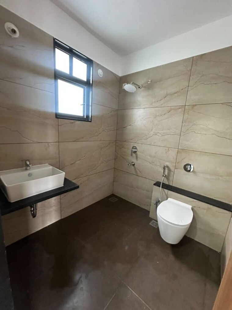 Bathroom, venkateshwara-apartments-wakad 2 Bedroom 850 Sq.Ft. Apartment In Wakad Pune 10546416