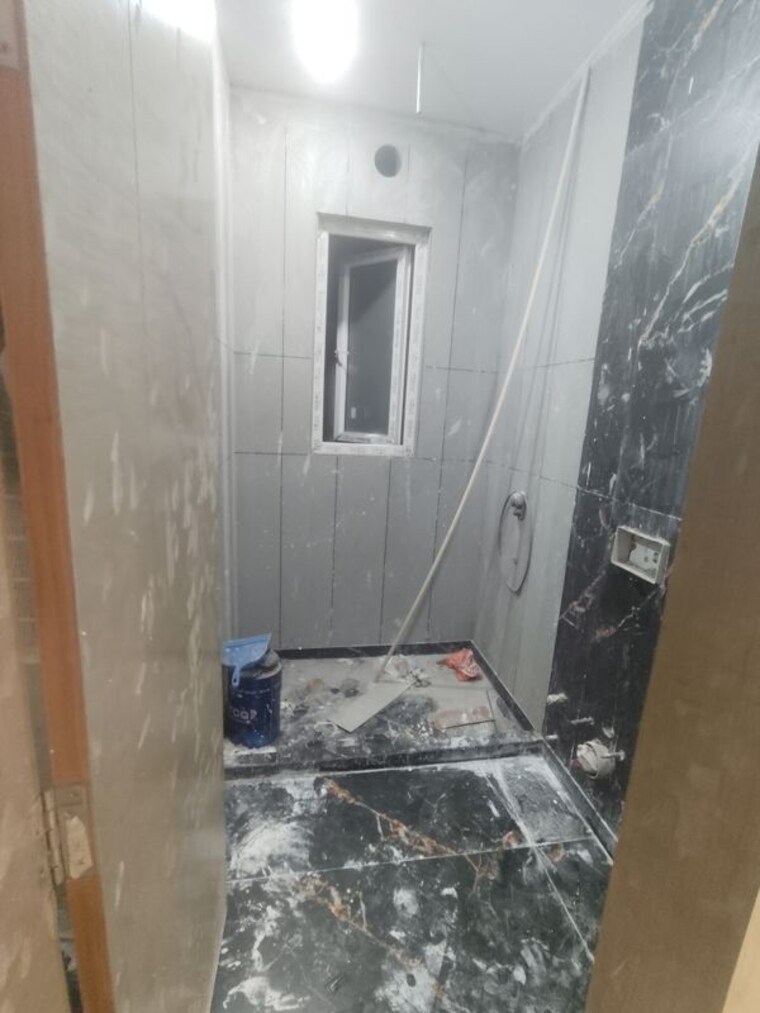 Bathroom, vikas puri 3 Bedroom 200 Sq.Yd. Builder Floor In Vikas Puri Delhi 10546417
