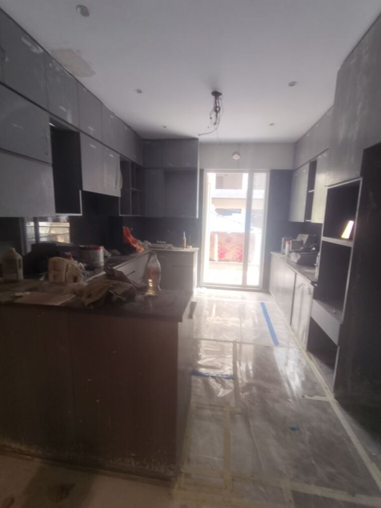 Kitchen, vikas puri 3 Bedroom 200 Sq.Yd. Builder Floor In Vikas Puri Delhi 10546417