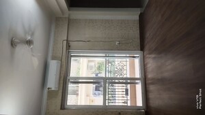 Room in 3 BHK Apartment at Rohit Height, Gomti Nagar – for Rent