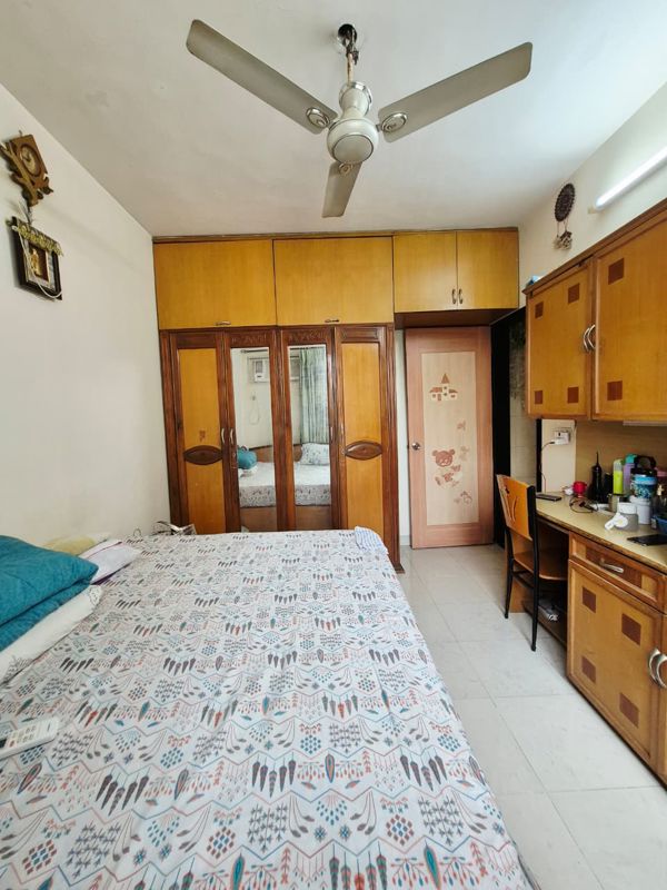 2.5 BHK + Prayer Room,Store Room 875 Sq.Ft. Apartment in Evershine Crown