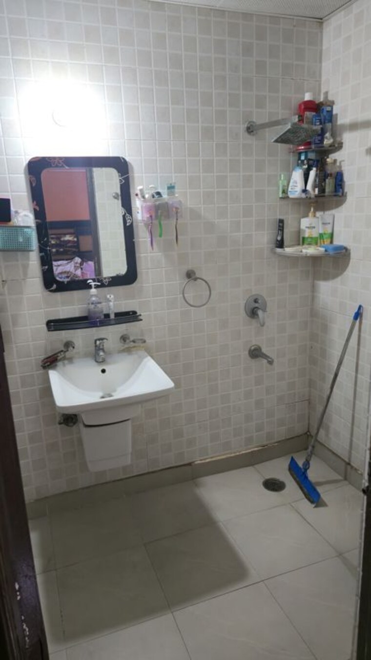 Bathroom, zion-lakeview 3 Bedroom 1635 Sq.Ft. Apartment In Sector 48 Faridabad 10546442