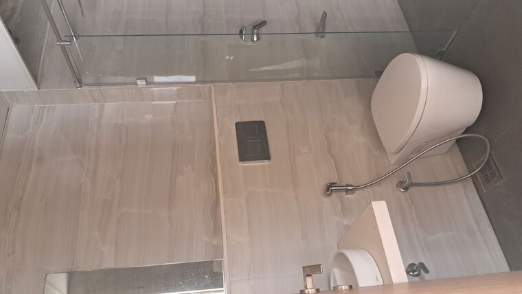 Bathroom, dosti-eastern-bay 3.5 Bedroom 1155 Sq.Ft. Apartment In Wadala Mumbai 10546465