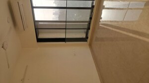 Furnished Amenities in 3.5 BHK Apartment at Dosti Eastern Bay, Wadala – for Rent