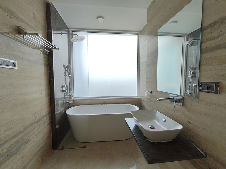 Bathroom, lokhandwala-minerva-mahalaxmi 4 Bedroom 2153 Sq.Ft. Apartment In Mahalaxmi Mumbai 10546474