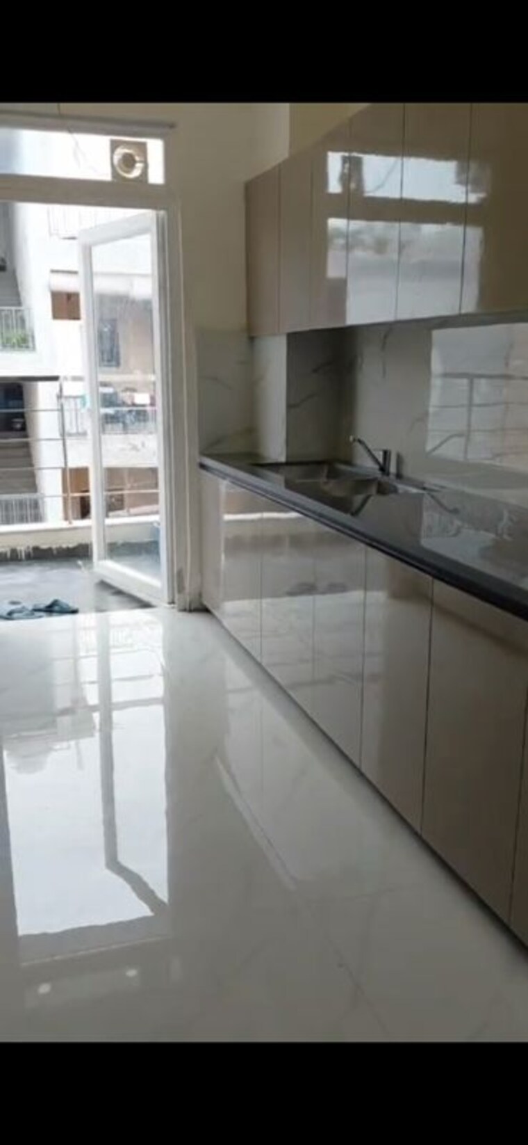 Kitchen, us-pine-homes 3 Bedroom 1960 Sq.Ft. Apartment In Dhakoli Zirakpur 10546462