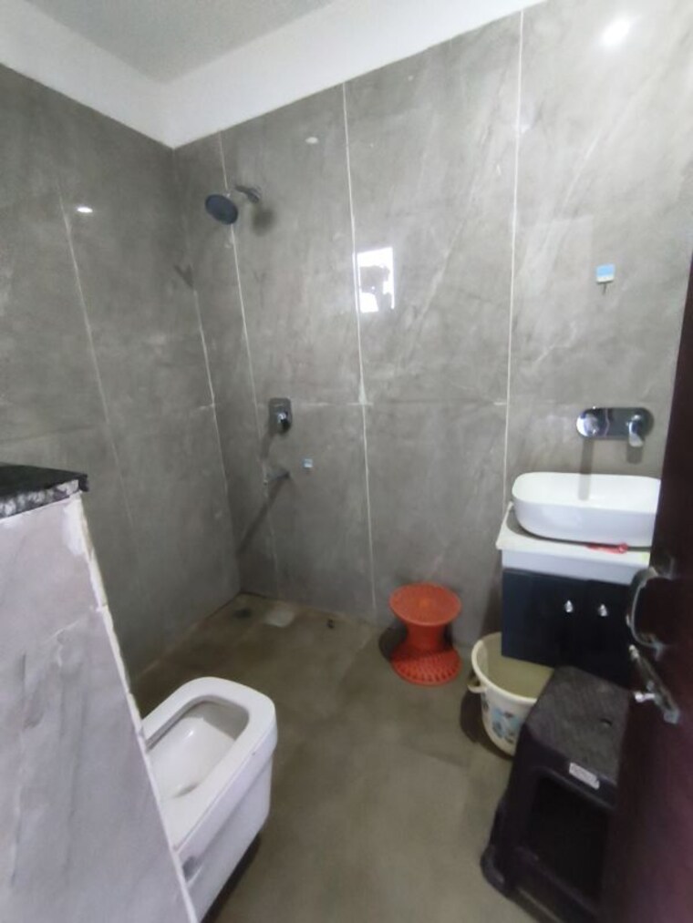 Bathroom, motia-blue-ridge 3 Bedroom 100 Sq.Yd. Builder Floor In Dhakoli Zirakpur 10546491