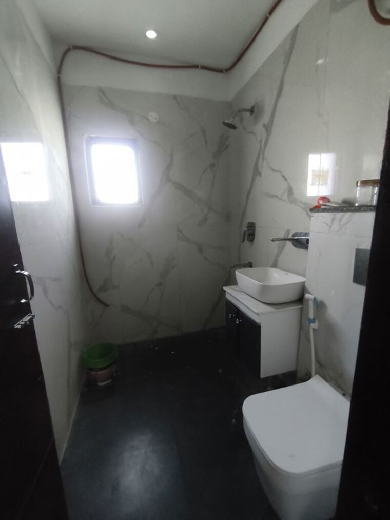 Bathroom, motia-blue-ridge 3 Bedroom 100 Sq.Yd. Builder Floor In Dhakoli Zirakpur 10546491