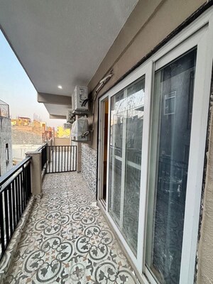 Balcony in 1 BHK Apartment at Sector 21 – for Rent
