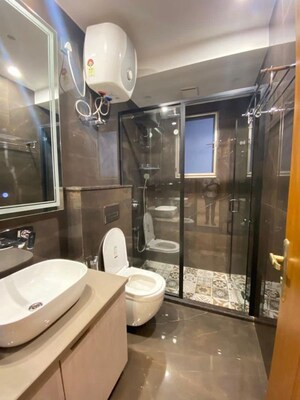 Bathroom in 1 BHK Apartment at Sector 21 – for Rent