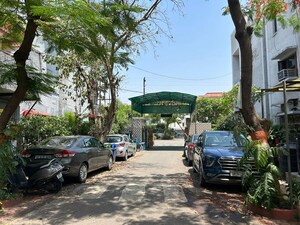 Parking in 2 BHK Apartment at Maj Udai Apartment, Sector 29 – for Sale