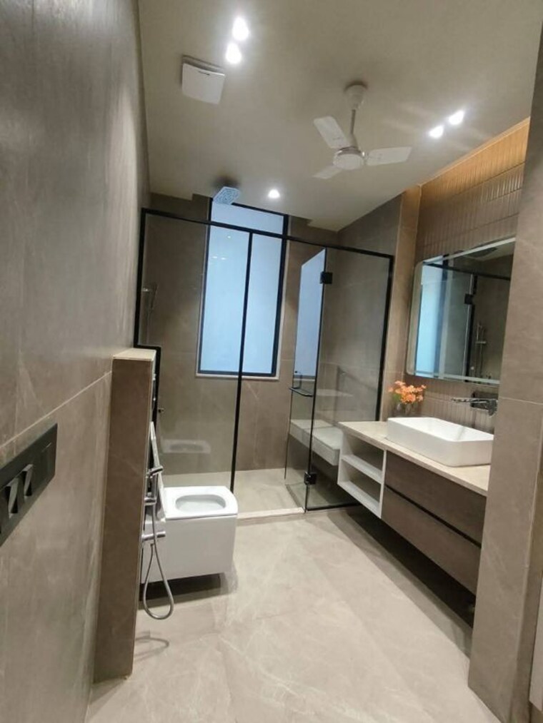 Bathroom, sector 21 3 Bedroom 1750 Sq.Ft. Apartment In Sector 21 Gurgaon 10546548