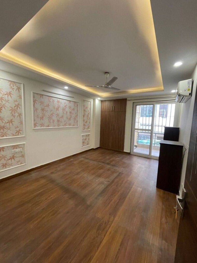 Room, sector 21 3 Bedroom 1750 Sq.Ft. Apartment In Sector 21 Gurgaon 10546548