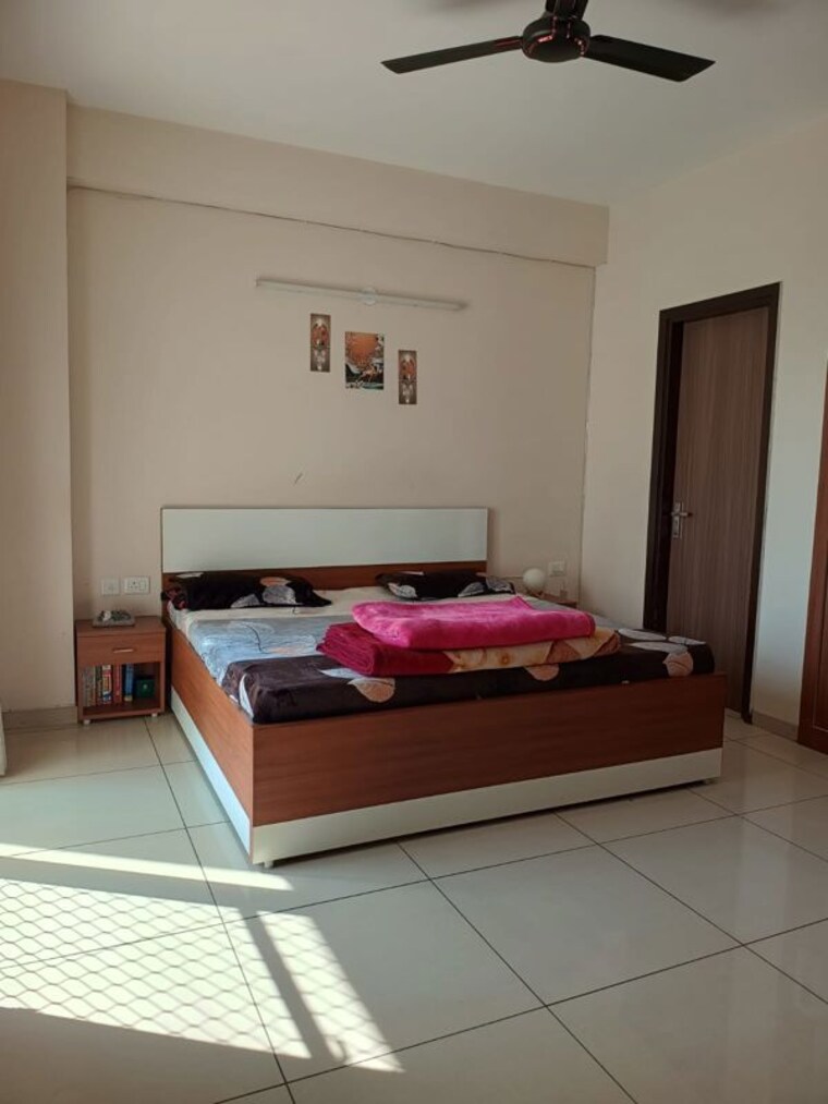 Bedroom, gulshan-botnia 3 Bedroom 1475 Sq.Ft. Apartment In Sector 144 Noida 10358666