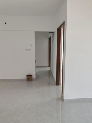Room in 2.5 BHK Apartment at Pride World City, Charholi Budruk – for Rent
