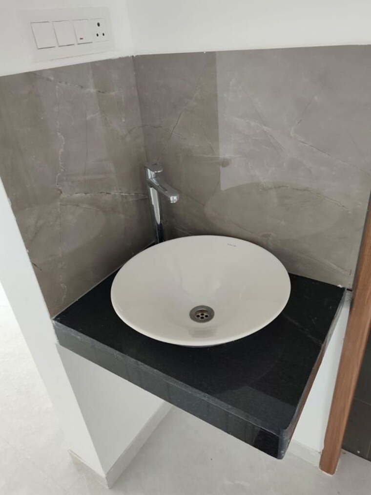 Bathroom, pride-world-city 2 Bedroom 780 Sq.Ft. Apartment In Charholi Budruk Pune 10546565