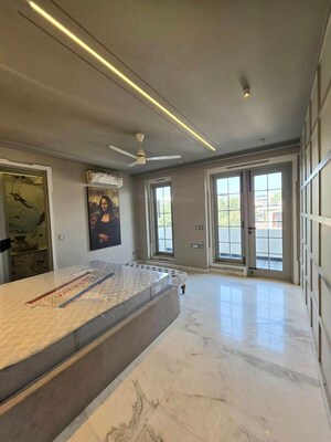 Room in 1 RK Apartment at Sector 22 – for Rent