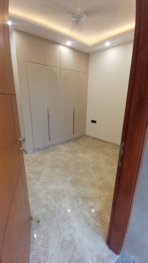 Room in 3 BHK Builder Floor at New Rajinder Nagar – for Sale