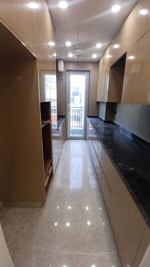 Building Lobby in 3 BHK Builder Floor at New Rajinder Nagar – for Sale