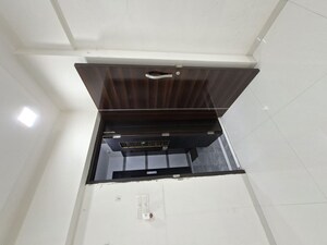 2 BHK Apartment – Entrance View at Romell Shraddha, Borivali West - for Sale