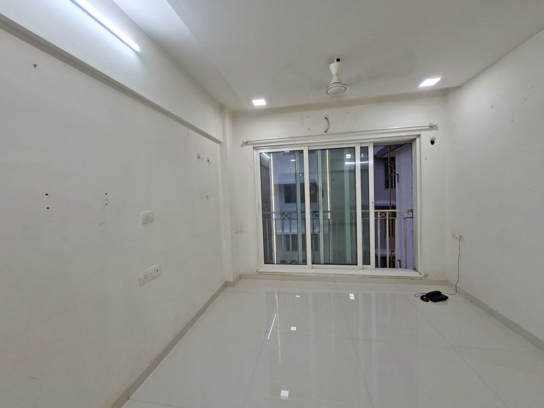 2 BHK + Store Room 719 Sq.Ft. Apartment in Romell Shraddha