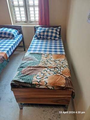 Bedroom in  Pg at Cv Raman Nagar – for Rent