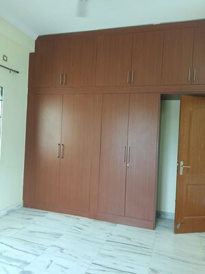 Room in 2 BHK Apartment at Manikonda – for Rent