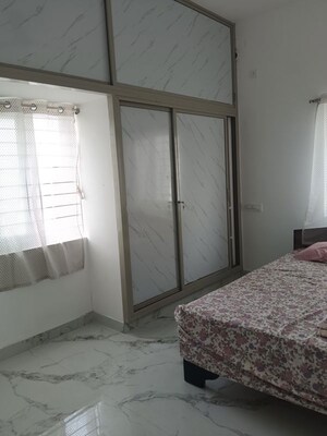 Room in 2 BHK Apartment at Manikonda – for Rent