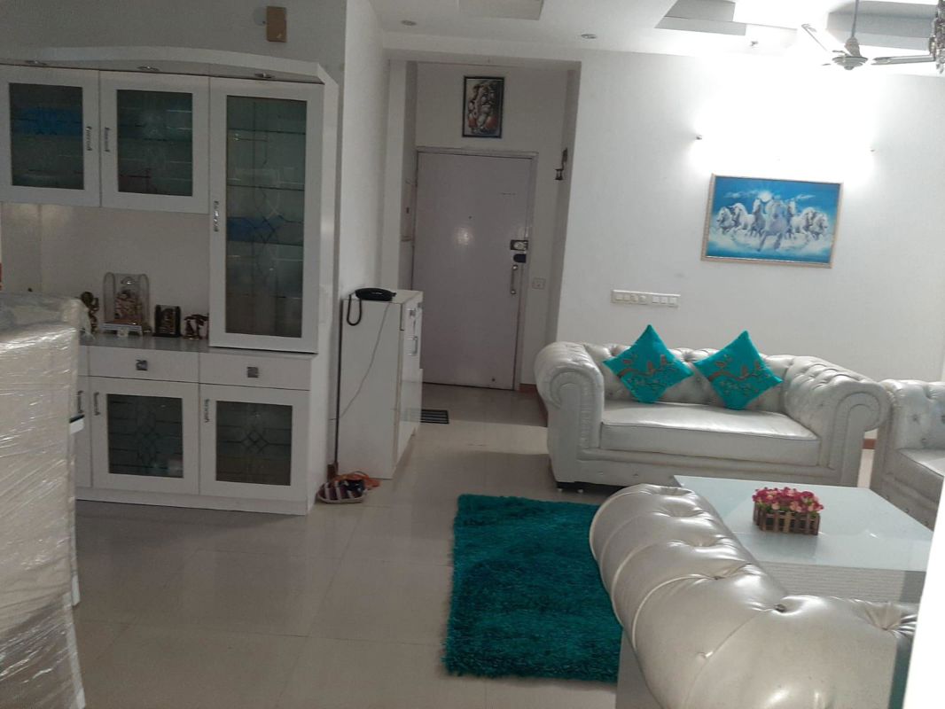 3 BHK 1750 Sq.Ft. Apartment in Unitech Horizon