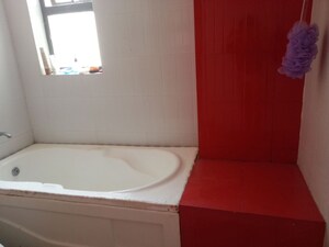 Bathroom in 3 BHK Apartment at Unitech Horizon, Pi Greater Noida – for Sale