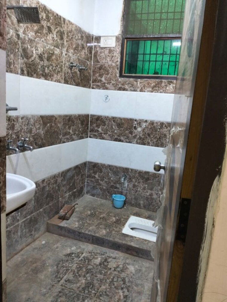 Balcony, lda-kabir-nagar 3 Bedroom 1000 Sq.Ft. Apartment In Devpur Lucknow 10546688