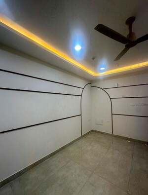 Room in 3 BHK Apartment at Candeur 40, Miyapur – for Rent