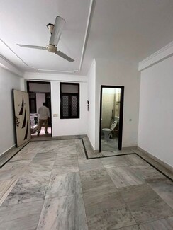 1 BHK Builder Floor For Rent in Saket