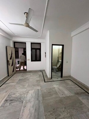 1 BHK Builder Floor For Rent in Saket