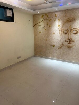 Room in 3 BHK Builder Floor at Saket – for Rent
