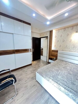 Room in 3 BHK Apartment at ABA Cleo County, Sector 121 – for Rent