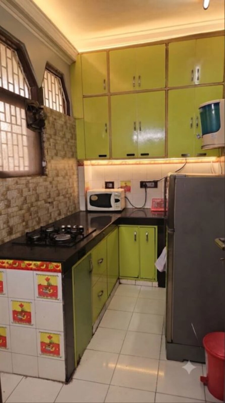 Kitchen, lajpat nagar ii 2 Bedroom 100 Sq.Ft. Builder Floor In Lajpat Nagar ii Delhi 10546759