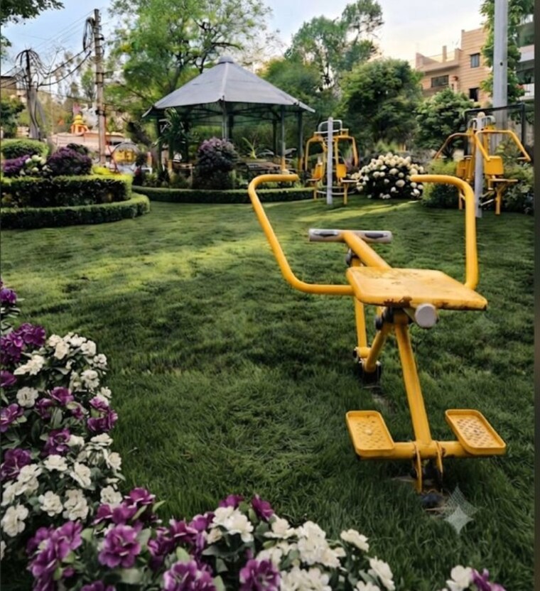 Garden, lajpat nagar ii 2 Bedroom 100 Sq.Ft. Builder Floor In Lajpat Nagar ii Delhi 10546759