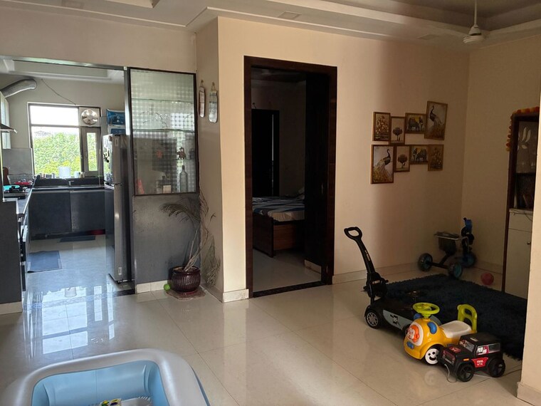 Living Room, sector 38 3 Bedroom 2200 Sq.Ft. Builder Floor In Sector 38 Gurgaon 10546751
