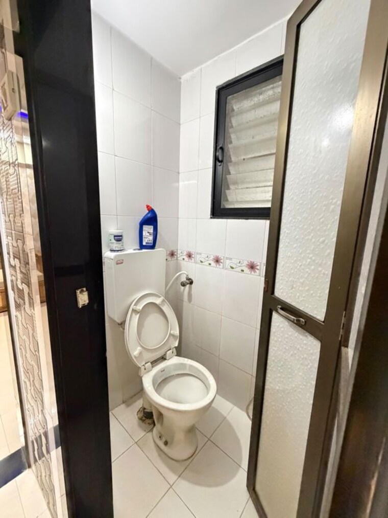 Bathroom, lokpuram-chs 1 Bedroom 650 Sq.Ft. Apartment In Vasant Vihar Thane 10546772