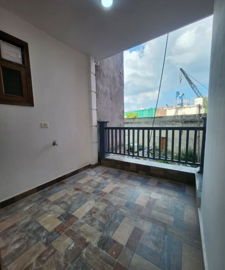 Balcony, neb sarai 2 Bedroom 850 Sq.Ft. Builder Floor In Neb Sarai Delhi 10546783