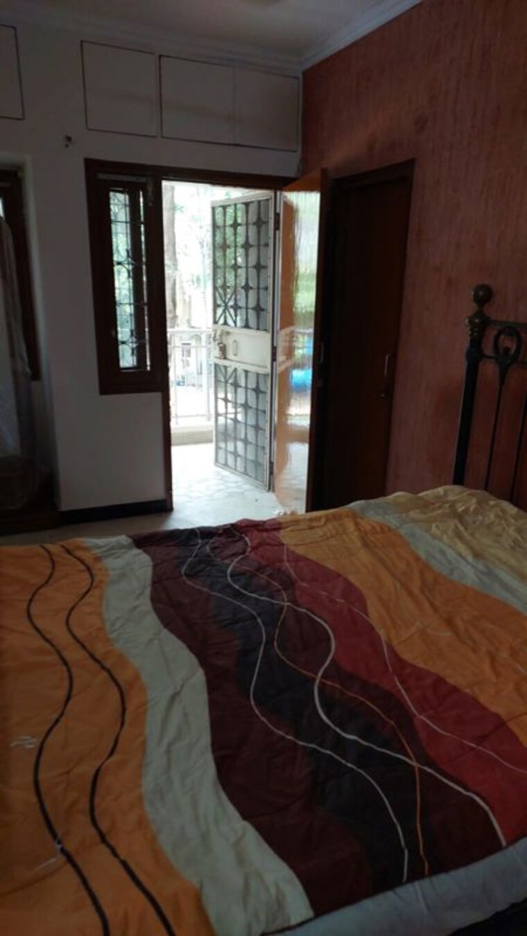 Bedroom, vasant kunj 3 Bedroom 1700 Sq.Ft. Apartment In Vasant Kunj Delhi 10546794