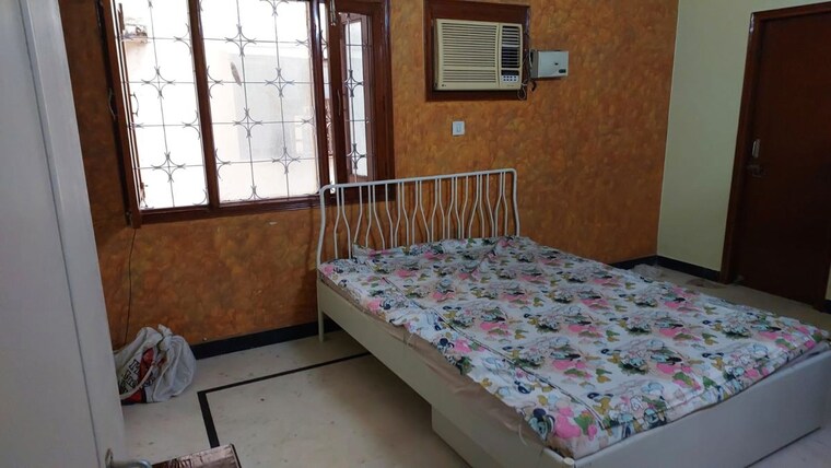 Bedroom, vasant kunj 3 Bedroom 1700 Sq.Ft. Apartment In Vasant Kunj Delhi 10546794