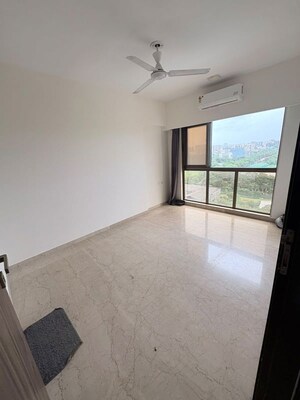 Room in 2 BHK Apartment at Platinum Prive, Andheri West – for Rent