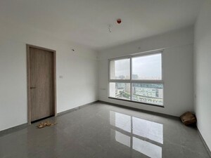 Room in 2.5 BHK Apartment at Zen Elite, Kharadi – for Rent