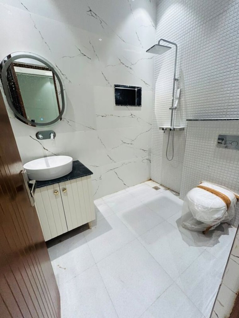 Bathroom, sector 123 4 Bedroom 150 Sq.Yd. Independent House In Sector 123 Mohali 10546805
