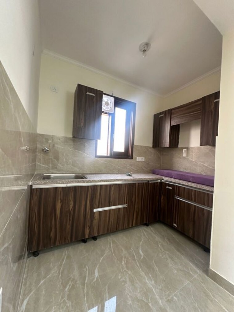 Kitchen, chattarpur 3 Bedroom 1100 Sq.Ft. Builder Floor In Chattarpur Delhi 10546808
