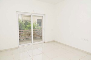 Room in 4 BHK Independent House at Atladara – for Sale
